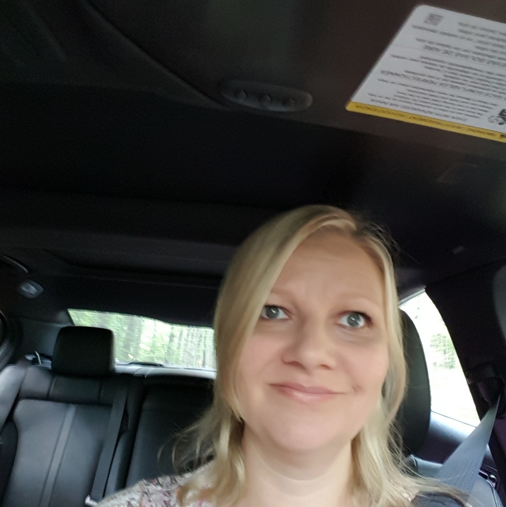 Meet your Posher, Valerie